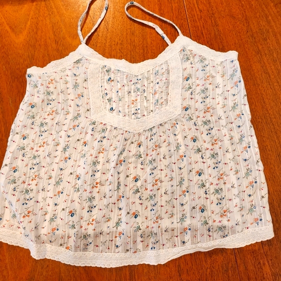 Joie Tops - JOIE Floral Lace Trim Cami Top. NWOT Adjustable Straps. Size Large.